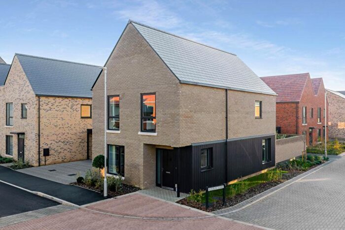 4 Bedroom Detached House For Sale In Newmarket Road, Cambridge, CB5