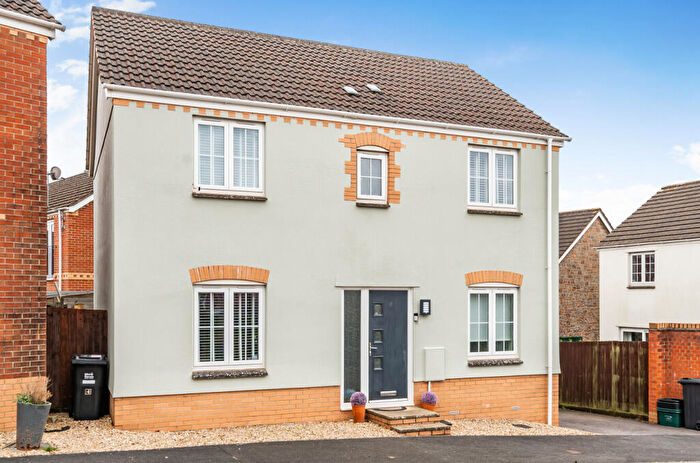 4 Bedroom Detached House For Sale In Grenville Way, Cullompton, Devon, EX15