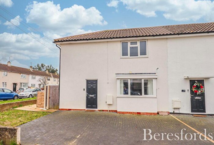 2 Bedroom End Of Terrace House For Sale In Hainault Grove, Chelmsford, CM1