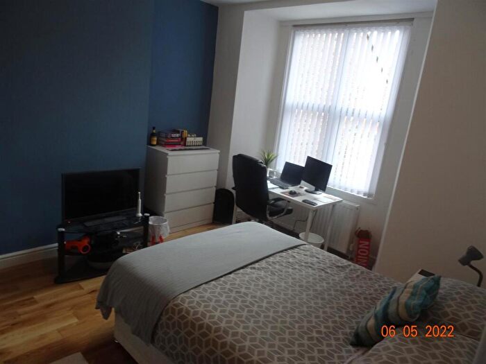 6 Bedroom Terraced House To Rent In Stannington Avenue, Heaton, NE6