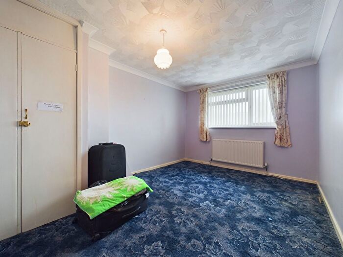 3 Bedroom End Of Terrace House For Sale In Gurnos Estate, Brynmawr, NP23