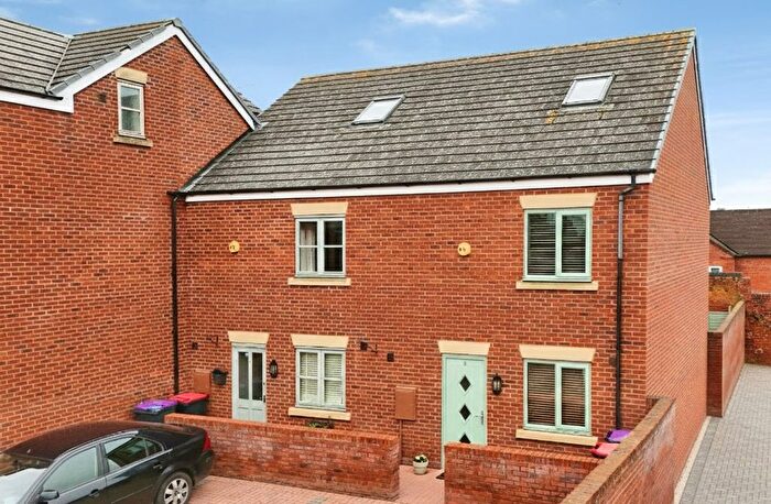 3 Bedroom End Terrace House For Sale In Amilia Terrace, The Lawns, Wellington, Telford, Shropshire, TF1