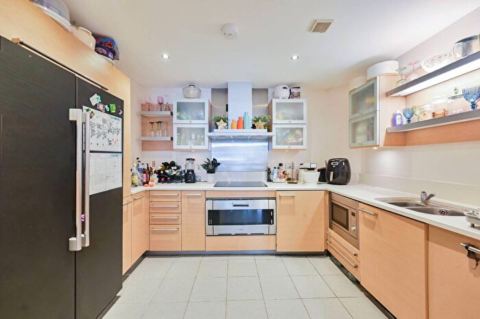 2 Bedroom Flat For Sale In Imperial Wharf, Imperial Wharf, London, SW6
