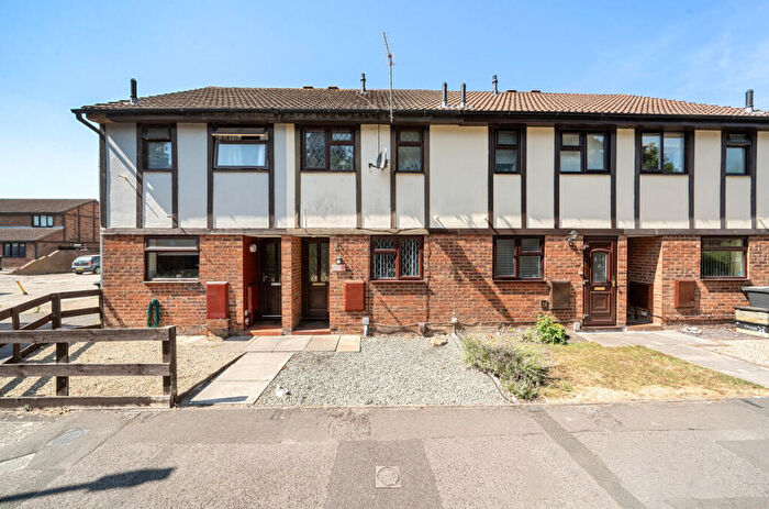 2 Bedroom Terraced House For Sale In The Owlets, Covingham, Swindon, SN3