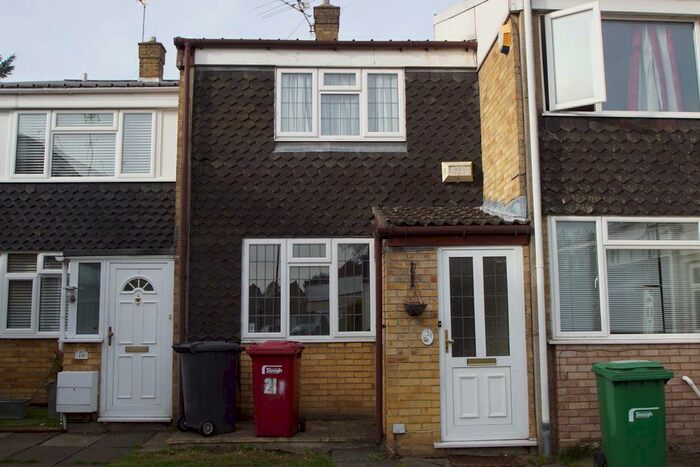 2 Bedroom Property To Rent In Patricia Close, Cippenham, Slough SL1