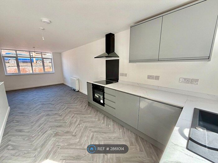 1 Bedroom Maisonette To Rent In Market Place, Mansfield, NG18