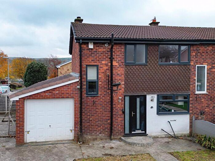 3 Bedroom End Of Terrace House For Sale In Christine Street, Shaw, Oldham, OL2