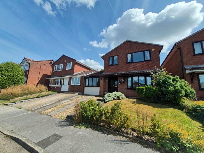 4 Bedroom Link Detached House For Sale In Kestrel Park, Skelmersdale, WN8