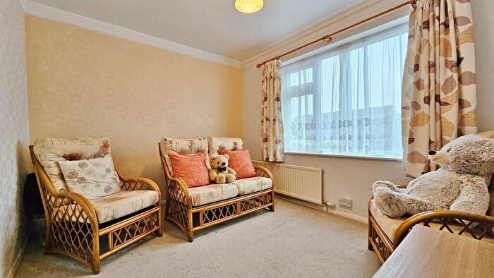 2 Bedroom Detached Bungalow For Sale In Sadlers Close, Kirby Cross, CO13