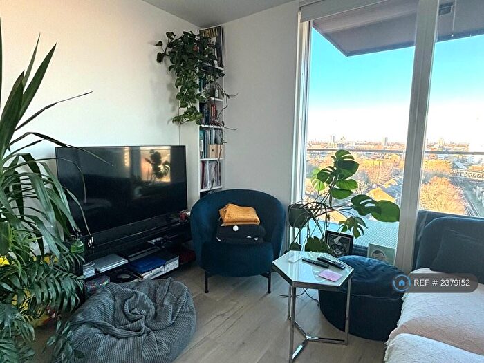 2 Bedroom Flat To Rent In Kitson House, London, E3