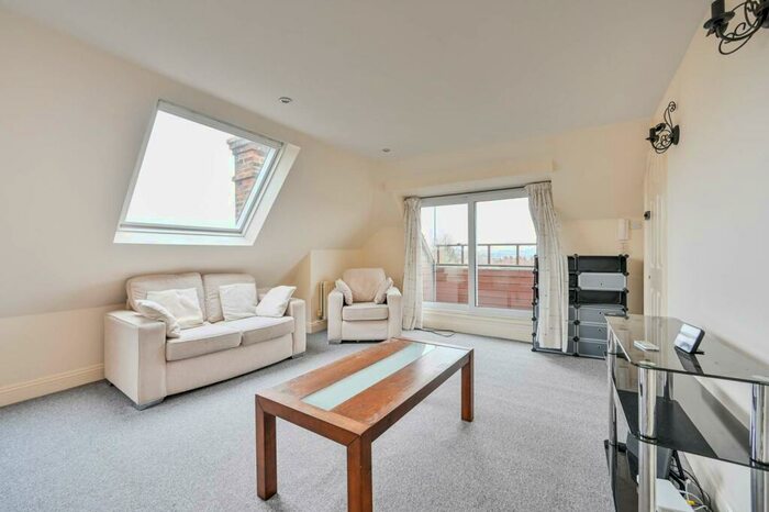 2 Bedroom Penthouse To Rent In London Road, Guildford, GU1
