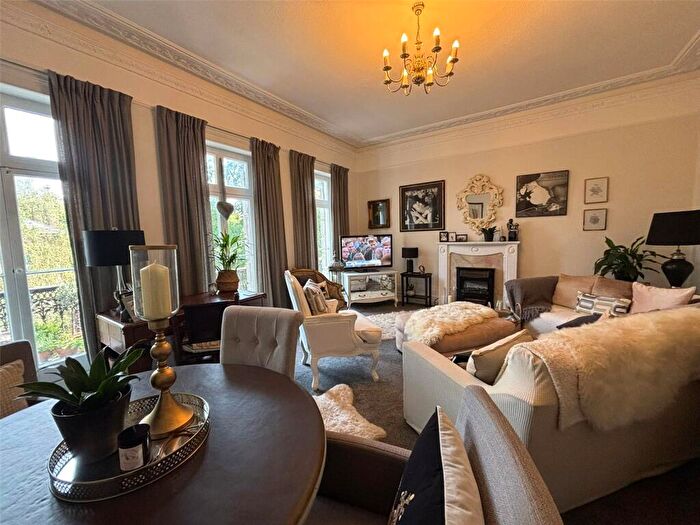 1 Bedroom Flat To Rent In Clarence Road, Windsor, SL4