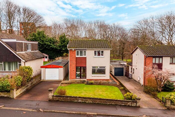 3 Bedroom Detached House For Sale In Mallaig Venue, West End, DD2