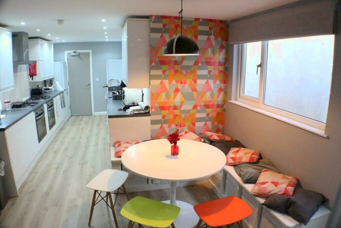 8 Bedroom Terraced House To Rent In Letty Street, Cathays, CF24