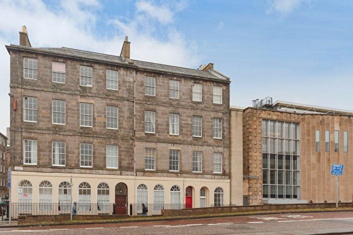 2 Bedroom Flat To Rent In , Lothian Street, Edinburgh, EH1