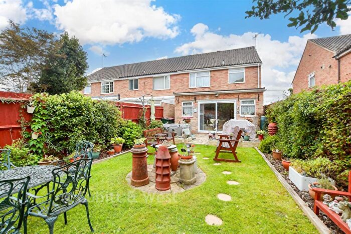3 Bedroom End Of Terrace House For Sale In Green Lane, Northgate, West Sussex, RH10