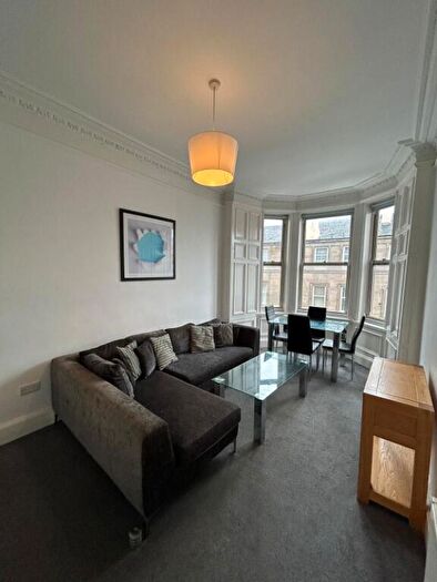 2 Bedroom Flat To Rent In Morningside Road, Edinburgh, EH10