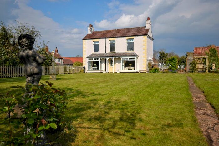 4 Bedroom Detached House For Sale In Manby Middlegate, Manby, LN11