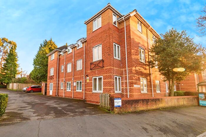 2 Bedroom Apartment To Rent In Coxford Road, Southampton, SO16