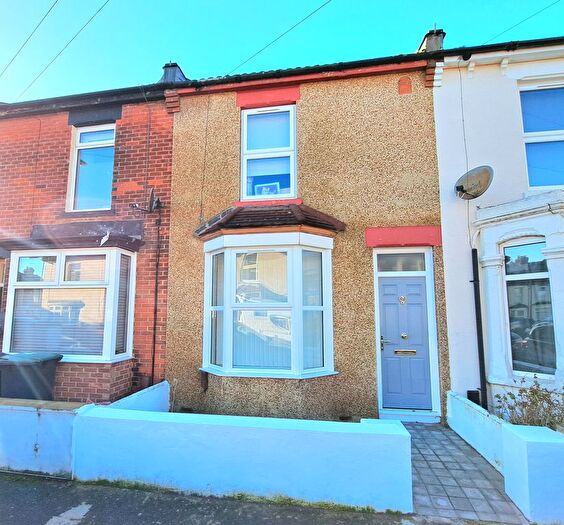 3 Bedroom Terraced House To Rent In Woodstock Road, Gosport, PO12