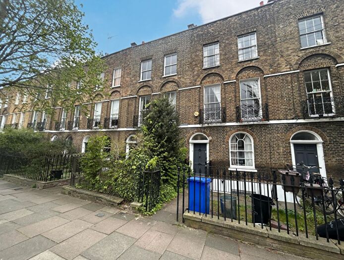 4 Bedroom Property For Sale In Cloudesley Road, Islington, London, N1 - Photo 2