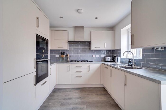3 Bedroom Terraced House For Sale In High Street, Fenstanton, Huntingdon, Cambridgeshire, PE28