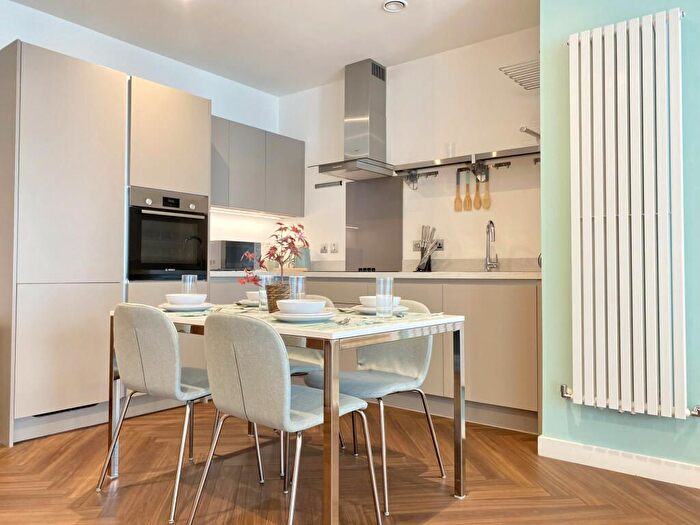 2 Bedroom Flat To Rent In Blue, Media City Uk, Salford Quays, Salford, M50