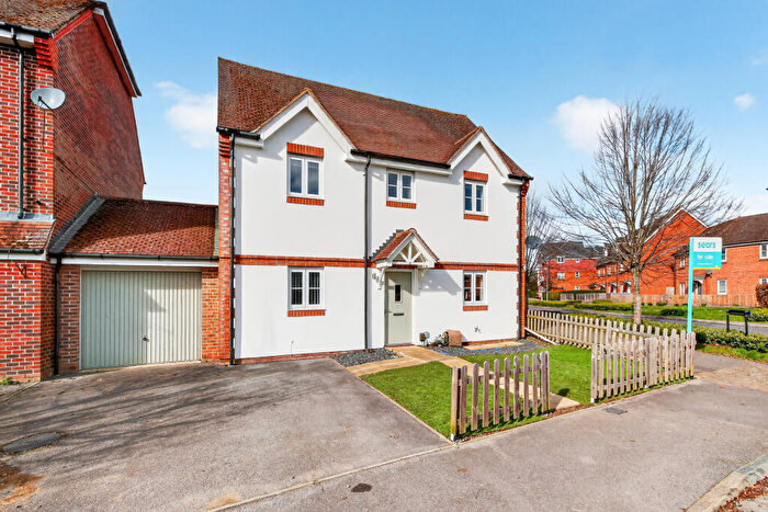 4 Bedroom Detached House For Sale In Swift Fields, Bracknell, RG12