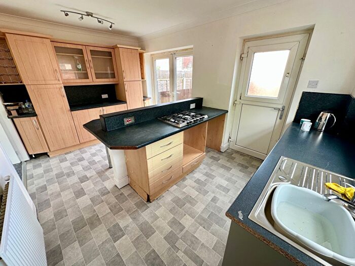 3 Bedroom Semi-Detached House To Rent In Stanley, Wakefield, WF3