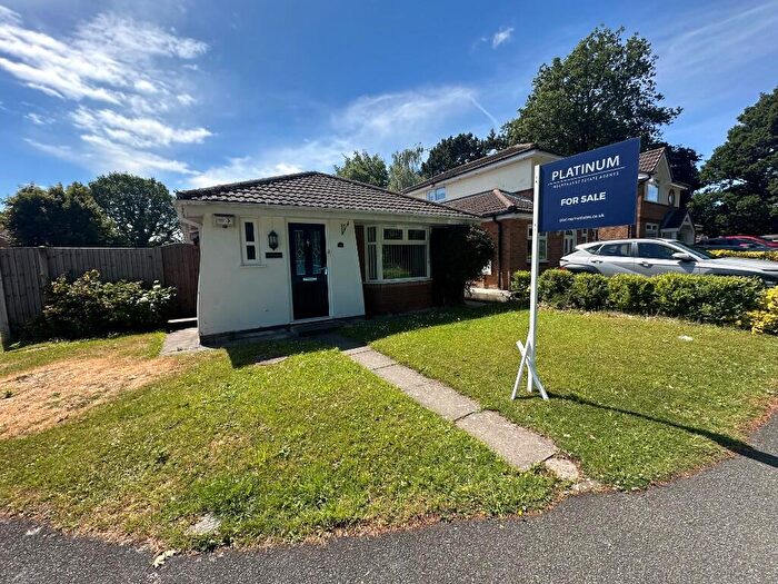 2 Bedroom Detached Bungalow For Sale In Foxall Way, Great Sutton, CH66