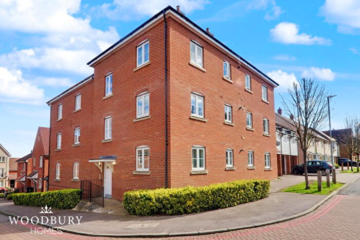 2 Bedroom Apartment For Sale In Abbess Terrace, Loughton, IG10