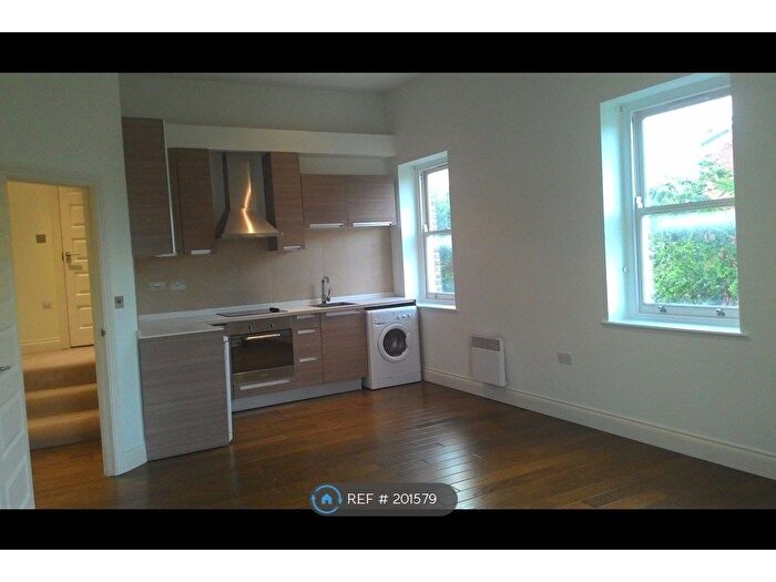 1 Bedroom Flat To Rent In Malpas Road, London, SE4