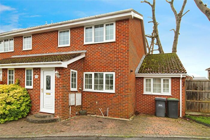 3 Bedroom Semi-Detached House To Rent In Farriers Way, Waterlooville, Hampshire, PO7