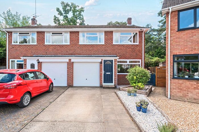 3 Bedroom Semi-Detached House For Sale In Heathlands Close, Chandler's Ford, Eastleigh, Hampshire, SO53