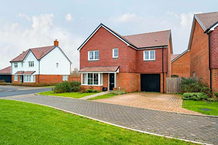 4 Bedroom Detached House For Sale In Collier Street, Yalding, Maidstone, ME18