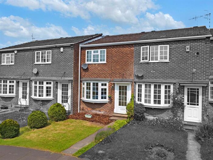 2 Bedroom Terraced House For Sale In Holkham Close, NG5