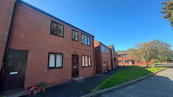 2 Bedroom Flat To Rent In Queens Court, Madeley, TF7