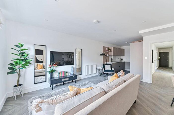 1 Bedroom Flat For Sale In The Wharf Collection, Battersea, London, SW11