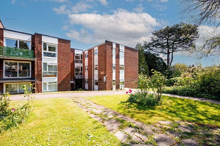 2 Bedroom Flat For Sale In Mill Lane, Crowborough, TN6