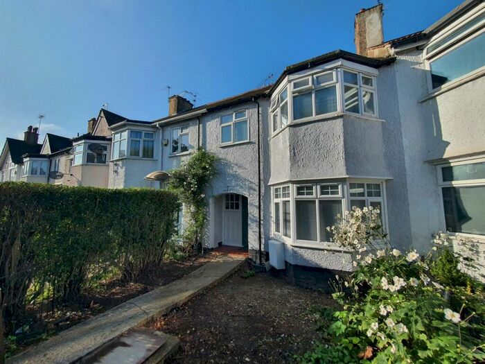 4 Bedroom House To Rent In St Marys Road, Golders Green, NW11