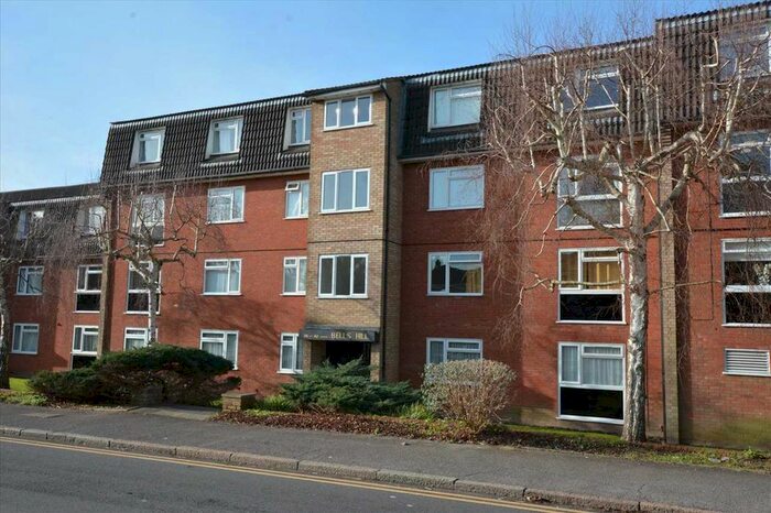 1 Bedroom Flat To Rent In Bells Hill, Barnet, EN5
