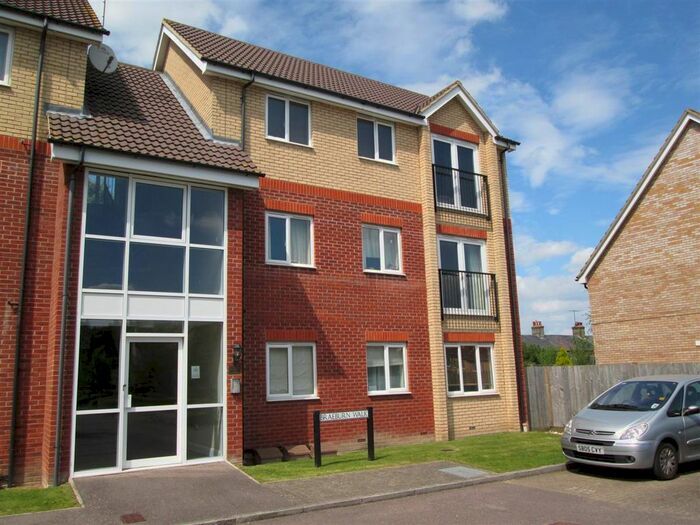 2 Bedroom Flat To Rent In Braeburn Walk, Royston, SG8