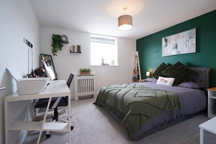2 Bedroom Apartment For Sale In Palatine Road, Manchester, M22