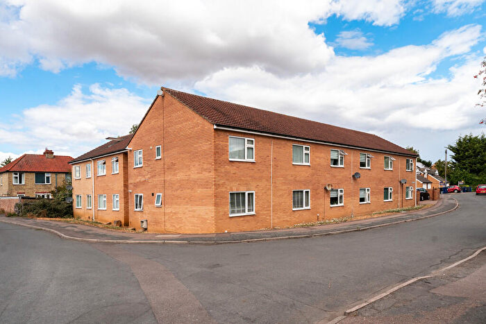 2 Bedroom Apartment For Sale In Dama Court, Enniskillen Road, Cambridge, CB4