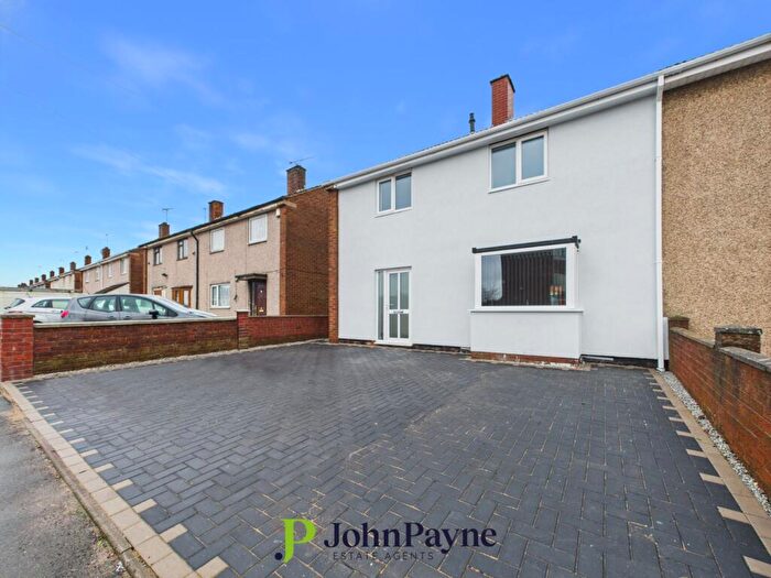 4 Bedroom Semi-Detached House To Rent In Newcomen Road, Bedworth, Warwickshire, CV12