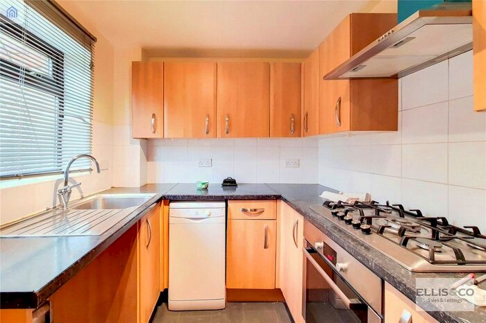 3 Bedroom End Of Terrace House To Rent In Lancelot Road, Wembley HA0