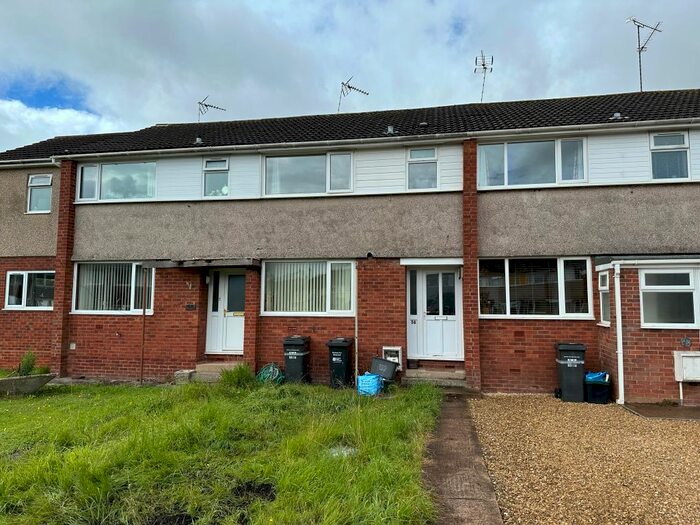 3 Bedroom Terraced House To Rent In Farm View, Taunton, TA2
