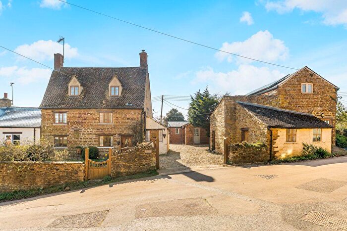 5 Bedroom Cottage For Sale In Honeystone Cottage, Cooks Hill, Shutford - Annexe, OX15