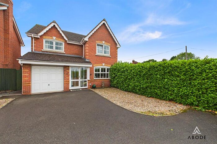 4 Bedroom Detached House For Sale In St. Catherines Close, Uttoxeter, ST14