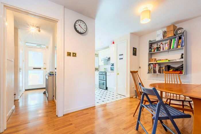 3 Bedroom End Of Terrace House To Rent In Lewesdon Close, Southfields, London, SW19